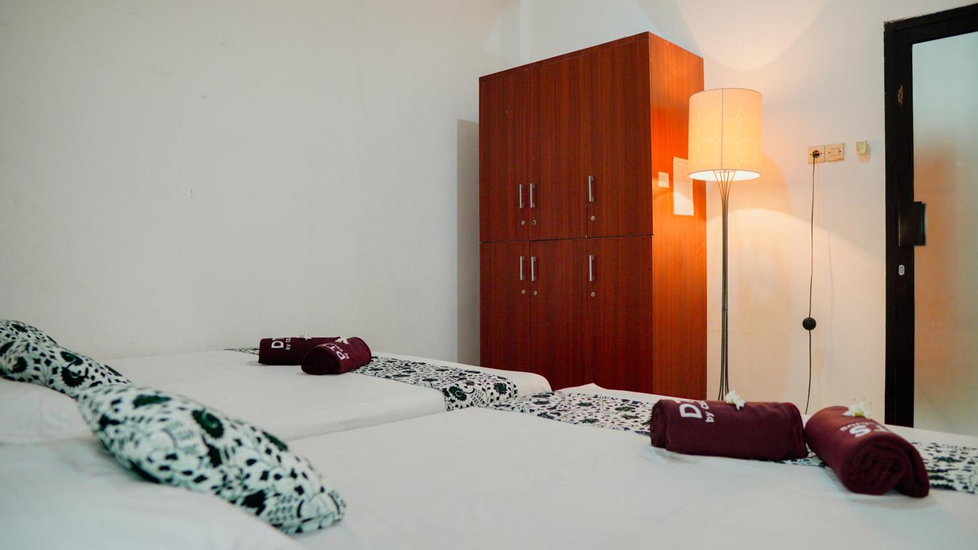 Dormitory Tourism Sritanjung Banyuwangi By Gajahsora Management מראה חיצוני תמונה